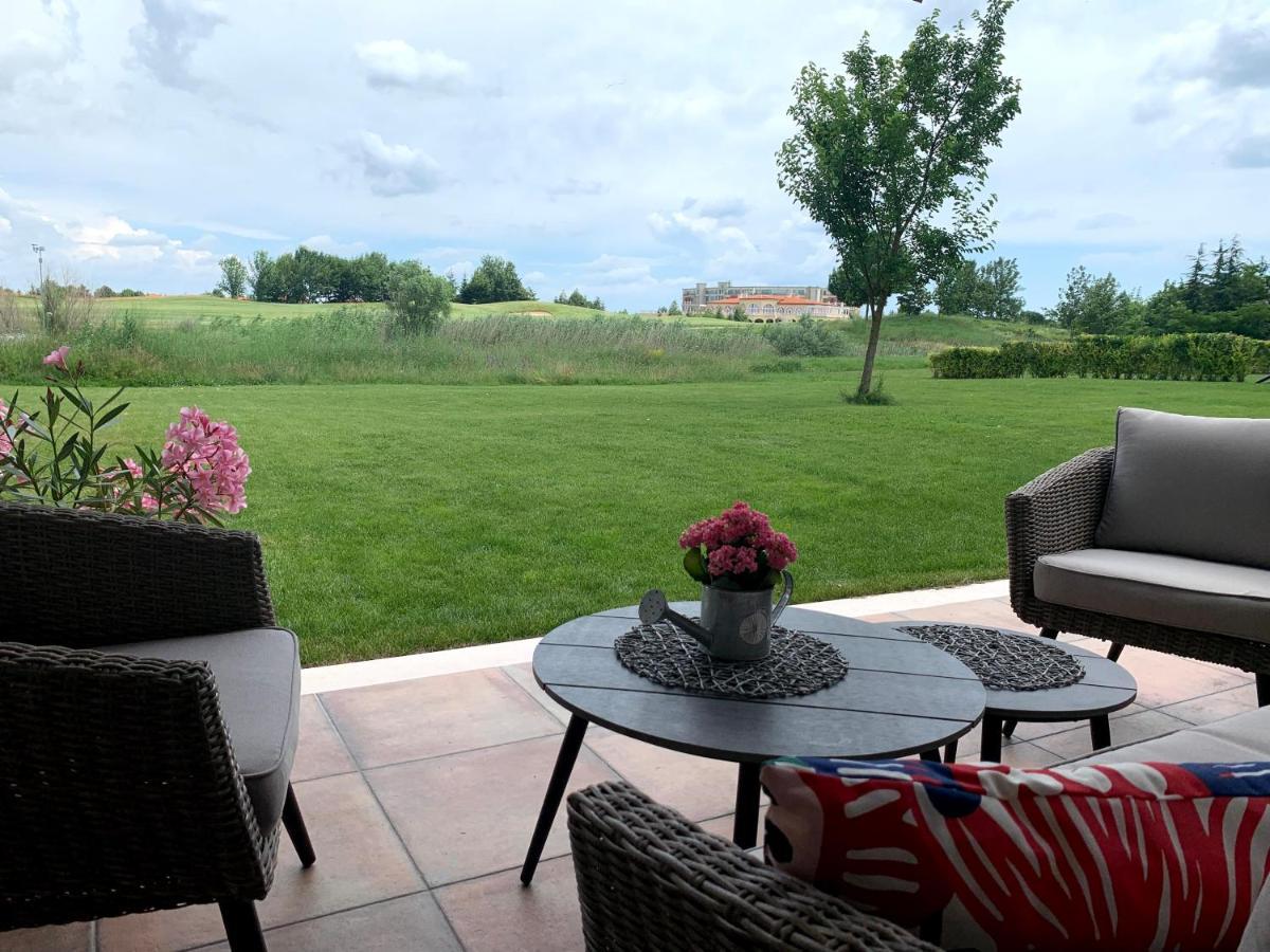 בלצ'יק Lighthouse Golf Private Villa Lake View מראה חיצוני תמונה