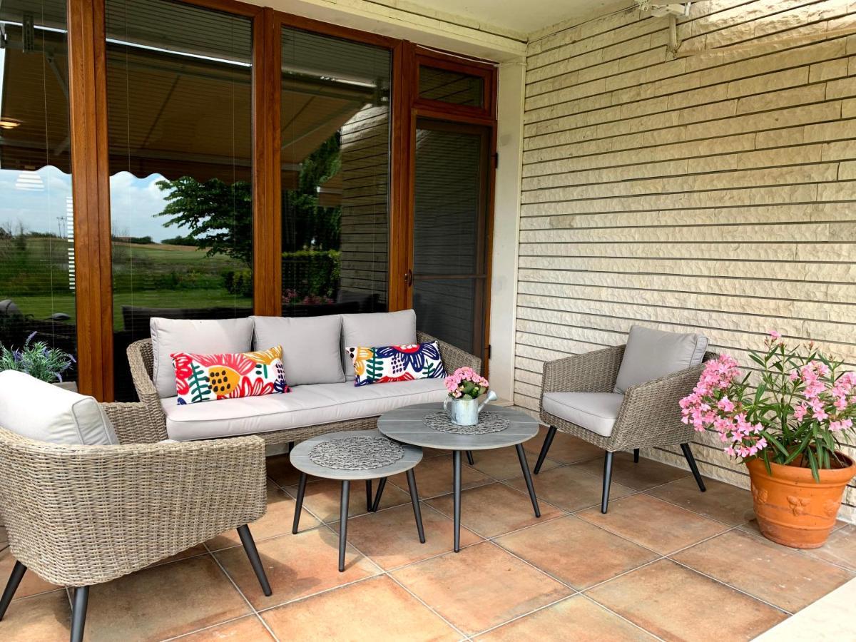 בלצ'יק Lighthouse Golf Private Villa Lake View מראה חיצוני תמונה