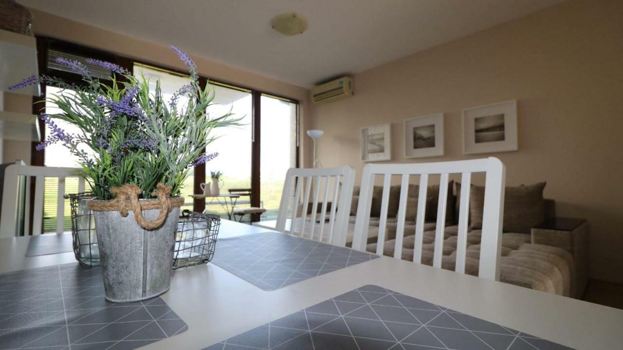 בלצ'יק Lighthouse Golf Private Villa Lake View מראה חיצוני תמונה
