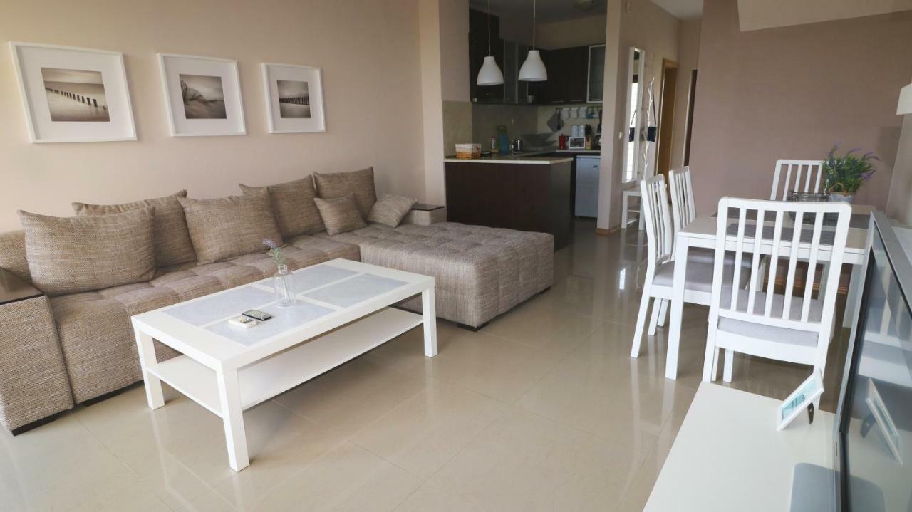 בלצ'יק Lighthouse Golf Private Villa Lake View מראה חיצוני תמונה